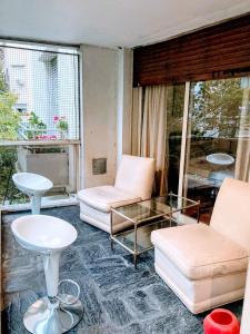 Apartamento - PISO en La Recoleta a 1 cuadra del cementerio y a 3 cuadras y media del hotel Alvear