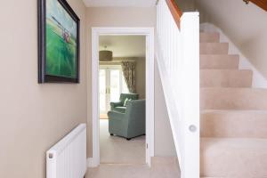 Cosy Cottage in Beautiful South Downs Walk 2 Pub