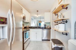 Beachfront Condo with 3 Pools on St Helena Island!