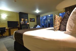 Madison Spa Motel - Adults Only