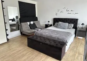 Saint Sebastian Flat 704 - Com Hidro! até 4 pessoas, Duplex, no centro - Schroeder