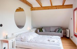 1 Bedroom Cozy Home In Rowy