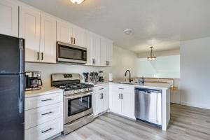 Near 4 Major Ski Resorts Salt Lake County Home