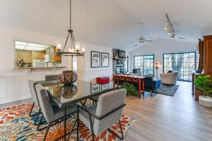 Deck and Community Perks Sky Valley Home!