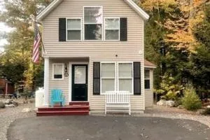 Point Sebago 2 bed 1.5 bath home. Sleeps 7 - Naples