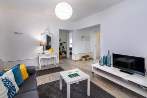 Santa Rita Greenhouse Villas