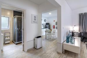 Santa Rita Greenhouse Villas