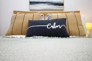 Coastal penarth dream! Close to Cardiff superb location near bars and restaurants! Dog friendly and welcome breakfast pack! - Penarth