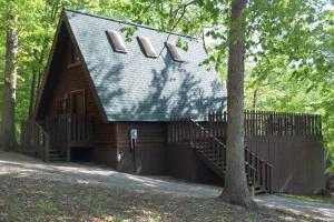 A-Frame Cabin #5 with Hot Tub on Patoka Lake in Southern Indiana