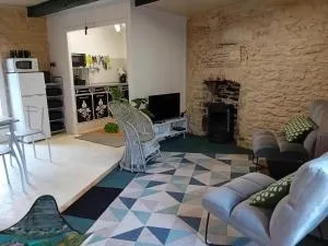 Blue Stone Cottage - Verteuil-sur-Charente