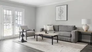 Landing Modern Apartment with Amazing Amenities ID1803X76 - Mountain Brook