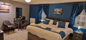 Family Room with Bathroom room in Station Inn