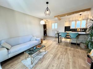 Appart’ Chaleureux avec balcon800m Gare et centre