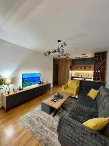 AJ Luxe Residence