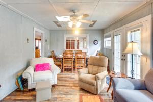 Pool and Lake Access! Dog-Friendly Newland Cabin