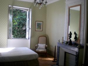 B&B / Chambres d'hotes La Demeure Saint Clar : Chambre Double avec Salle de Bains Privative