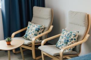 Delightful Seaside Studio Apartment D - Faraway