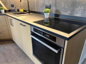 Le Meaux Sacré Vue Cathédrale Hyper Centre Gare Disney