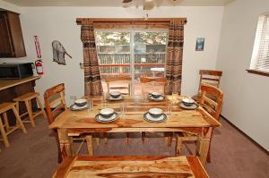 1987 Cherokee St, home