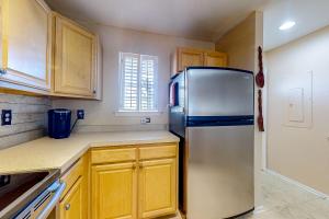 The Palms --- 36507 Palm Dr #2102