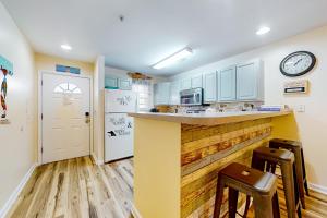 The Palms --- 36507 Palm Dr #2203