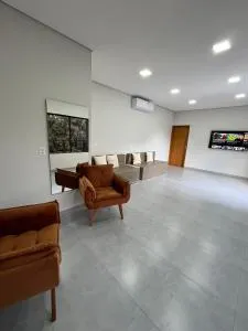 Casa de Temporada com Salão para Festas e Area de Lazer Completa - 沃图波兰加