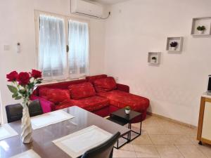 Apartments with parking spaces Baska, Krk - 22600