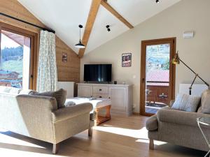 Appartement de standing - 3 chambres, balcons, garage, proche centre et remontées mécaniques - FR-1-623-357