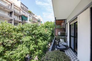 Prime Apartment in Palermo best location wbalcony. Work-Stay Speed Internet WasherDryer Unit