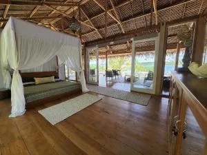 Leleu Mentawai Accommodation - Katiet