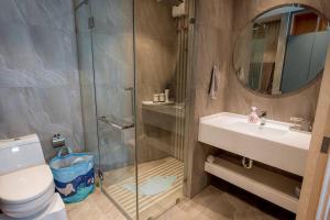 Beachfront Condo room at Huahin