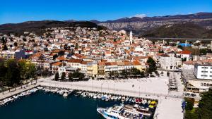 Rubin Kitchen&Wine Rooms