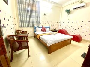 Phòng Giường Đôi Có Phòng Tắm Riêng (Double Room with Private Bathroom)