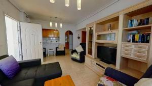 Beautiful Zeniamar Corner with Communal Pool