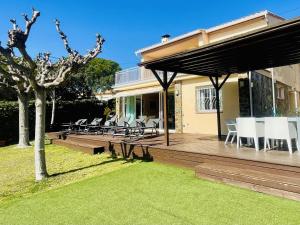 Villa Sol i Mar by Costabravaway