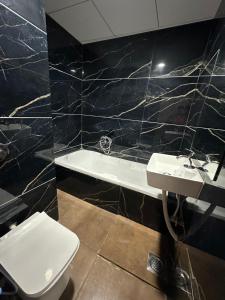 Hotel Dumas Near Airport