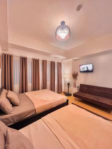 Sixteen Degrees Serenity