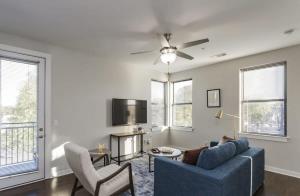 CozySuites Music Row Stylish 2BR free parking 44