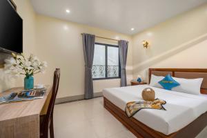 SeaFront Hotel DaNang