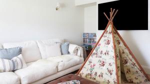 The White Hart - A large village house perfect for family & friends