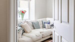 The White Hart - A large village house perfect for family & friends