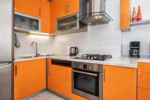 Sunny 1BD near Firule Beach - Balcony & Peaceful Stay