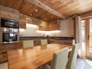 Appartements Appartement La Clusaz, 3 pieces, 4 personnes - FR-1-304-231 : photos des chambres
