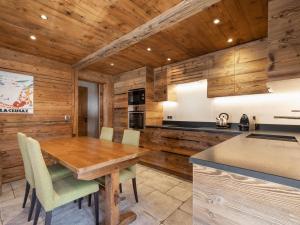 Appartement 4* cosy, terrasse sud, proche pistes, parking, Wi-Fi - FR-1-304-231