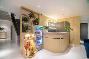 Bin Bin Hotel 11 Near Island Diamond