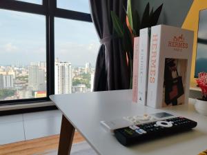 Urban Simplicity Suite, 5 Pax, 2 Car Parks at Urban Suites Georgetown by SuperStay