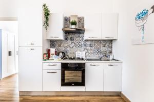 Bacoli House Deluxe - Central & Elegant Design