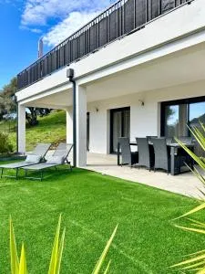 Bas de villa avec jardin idéalement situé entre Ajaccio et Porticcio - Fontanaccio
