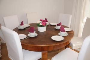 Beautiful Central Flat Top-17