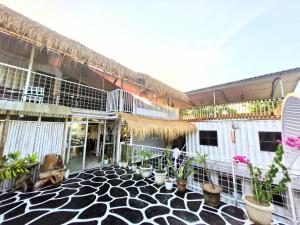 Karcof Container Hostel